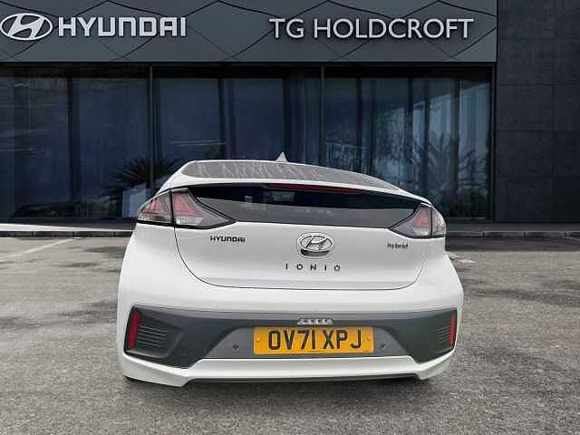 Hyundai Ioniq 1.6 GDi Hybrid Premium SE 5dr DCT