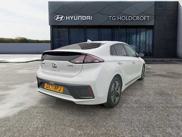 Hyundai Ioniq 1.6 GDi Hybrid Premium SE 5dr DCT