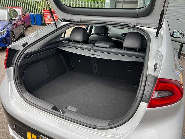 Hyundai Ioniq 1.6 GDi Plug-in Hybrid Premium SE 5dr DCT
