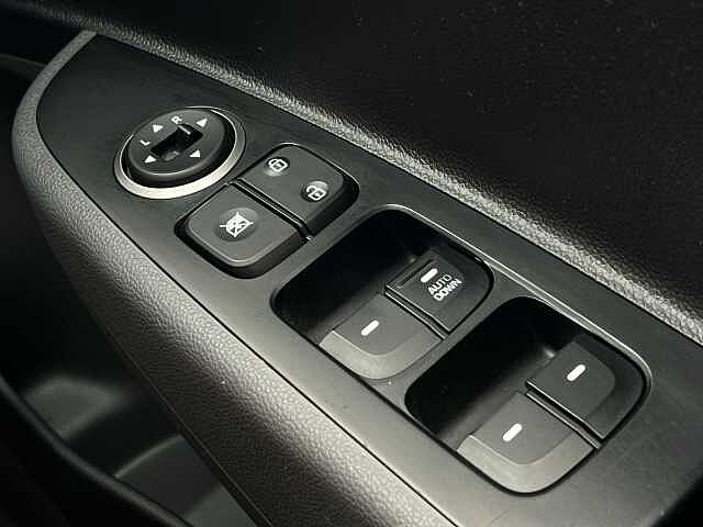 Hyundai i10 1.0 SE 5dr