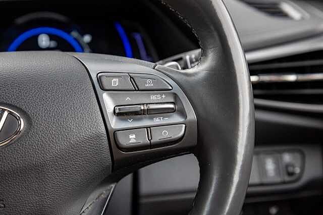 Hyundai IONIQ 100kW Premium 38kWh 5dr Auto
