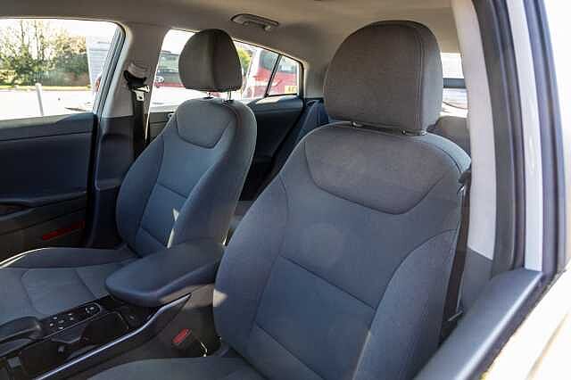 Hyundai IONIQ 100kW Premium 38kWh 5dr Auto