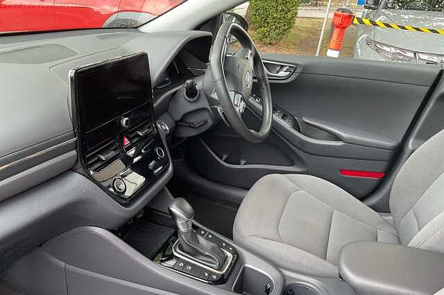 Hyundai IONIQ 1.6 GDi Plug-in Hybrid Premium 5dr DCT