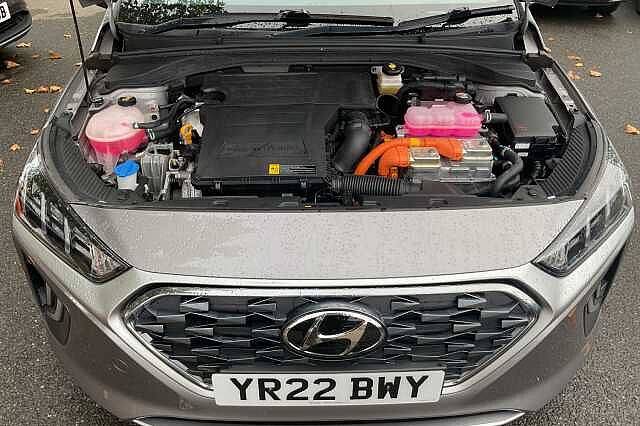 Hyundai IONIQ 1.6 GDi Plug-in Hybrid Premium 5dr DCT