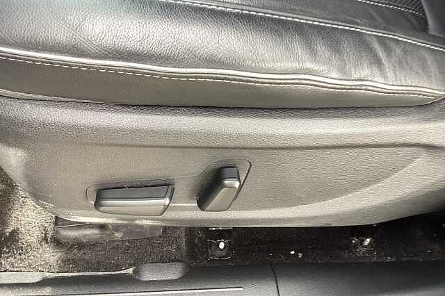 Hyundai SANTA FE 1.6 TGDi Hybrid Ultimate 5dr 4WD Auto