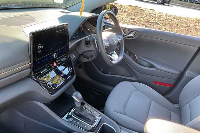 Hyundai IONIQ 1.6 GDi Hybrid Premium 5dr DCT