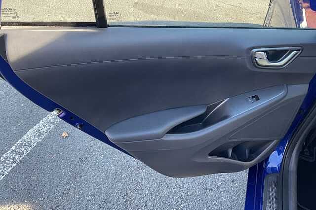 Hyundai IONIQ 1.6 GDi Hybrid Premium 5dr DCT