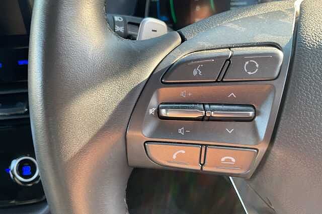Hyundai IONIQ 1.6 GDi Hybrid Premium 5dr DCT
