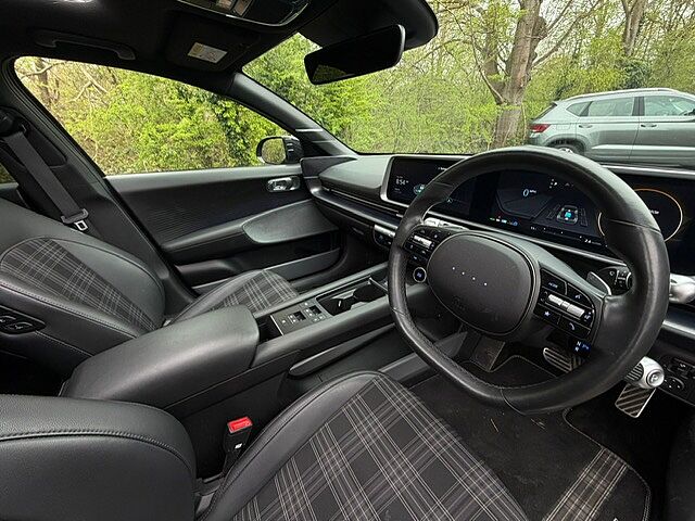 Hyundai IONIQ 6 IONIQ E(325ps) First Edition 77kWh(Dual Motor) AWD