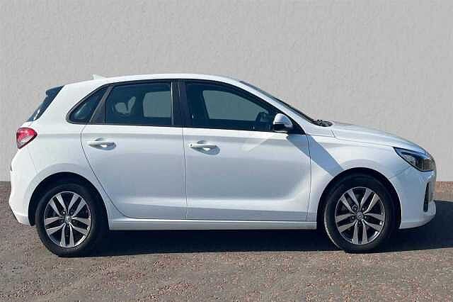 Hyundai i30 New Generation i30 1.0 T-GDi (120ps) SE