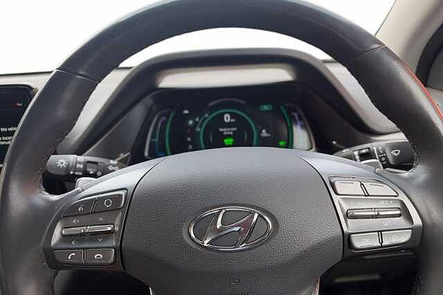Hyundai IONIQ 1.6 GDi Hybrid Premium 5dr DCT