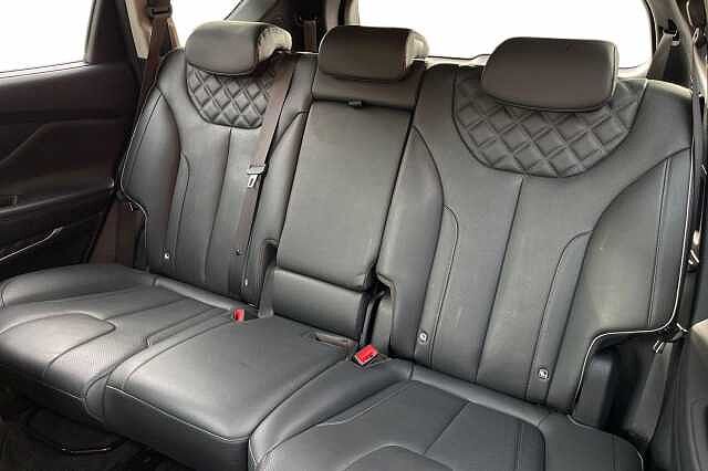 Hyundai SANTA FE 1.6 TGDi Hybrid Ultimate 5dr 4WD Auto