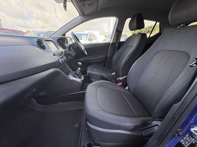 Hyundai i10 Play 1.0 MPi (66ps)