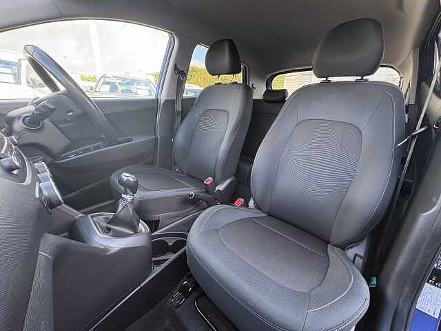 Hyundai i10 Play 1.0 MPi (66ps)