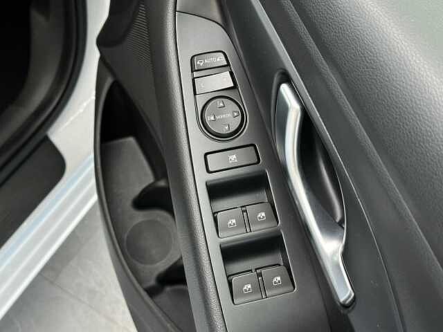 Hyundai i30 1.0 T-GDi MHEV SE Connect Hatchback 5dr Petrol Hybrid Manual Euro 6 (s/s) (120 p
