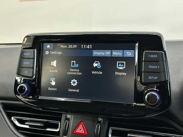 Hyundai i30 1.0 T-GDi MHEV SE Connect Hatchback 5dr Petrol Hybrid Manual Euro 6 (s/s) (120 p