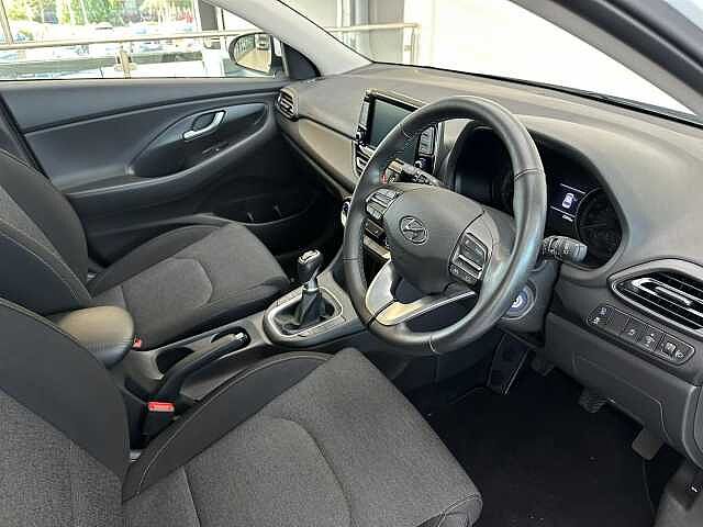Hyundai i30 1.0 T-GDi MHEV SE Connect Hatchback 5dr Petrol Hybrid Manual Euro 6 (s/s) (120 p