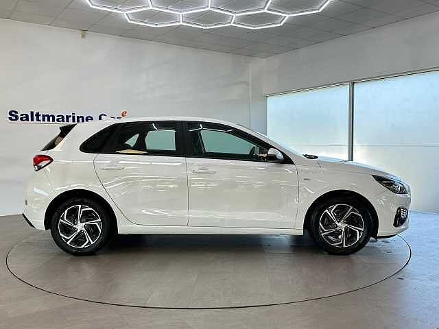 Hyundai i30 1.0 T-GDi MHEV SE Connect Hatchback 5dr Petrol Hybrid Manual Euro 6 (s/s) (120 p