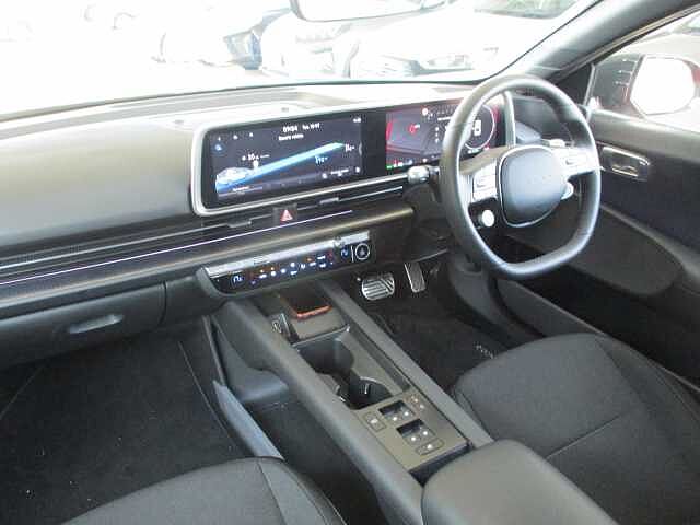 Hyundai Ioniq 6 Electric Saloon 168kW Premium 77kWh 4dr Auto