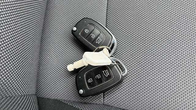 Hyundai i20 1.0 T-GDi Play 5dr Petrol Hatchback