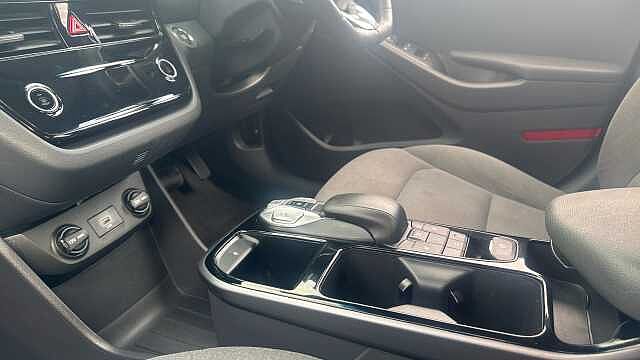 Hyundai IONIQ 100kW Premium 38kWh 5dr Auto