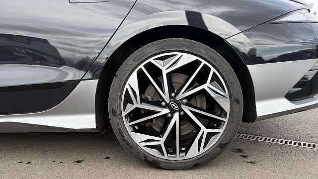 Hyundai IONIQ 6 168kW Premium 77kWh 4dr Auto Electric Saloon