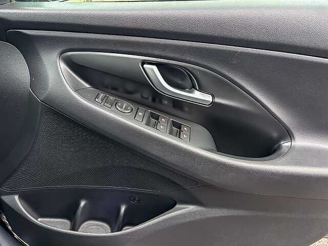 Hyundai i30 1.4T GDI Premium SE 5dr