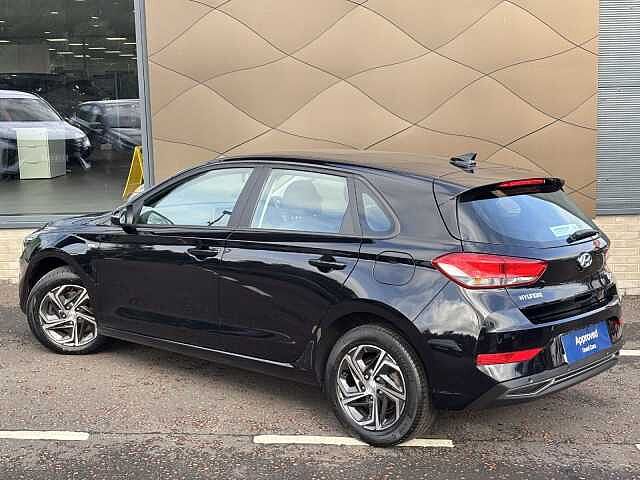 Hyundai i30 SE Connect 1.0 T-GDI 120PS MHEV