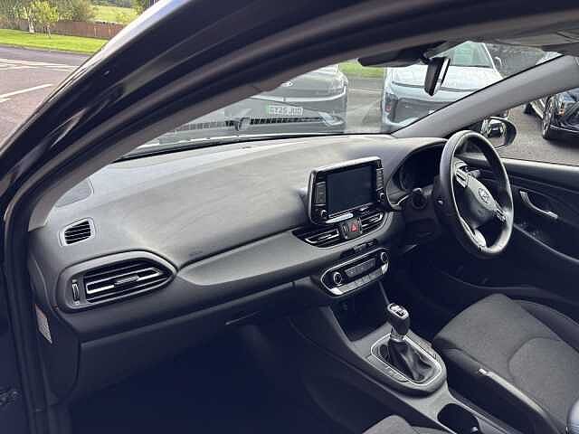 Hyundai i30 SE Connect 1.0 T-GDI 120PS MHEV