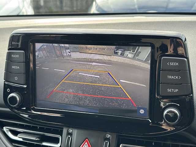 Hyundai i30 SE Connect 1.0 T-GDI 120PS MHEV
