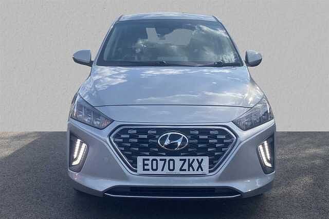 Hyundai IONIQ 1.6 GDi (105ps) Premium Plug-in Hybrid