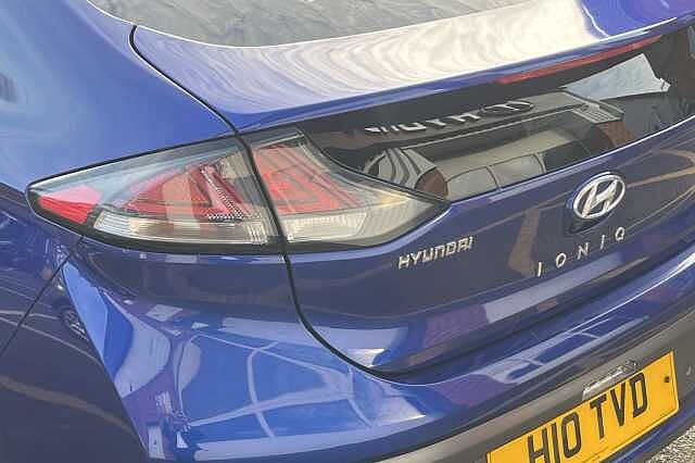 Hyundai IONIQ 1.6 GDi Hybrid Premium SE 5dr DCT