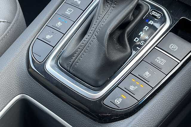 Hyundai IONIQ 1.6 GDi Hybrid Premium SE 5dr DCT