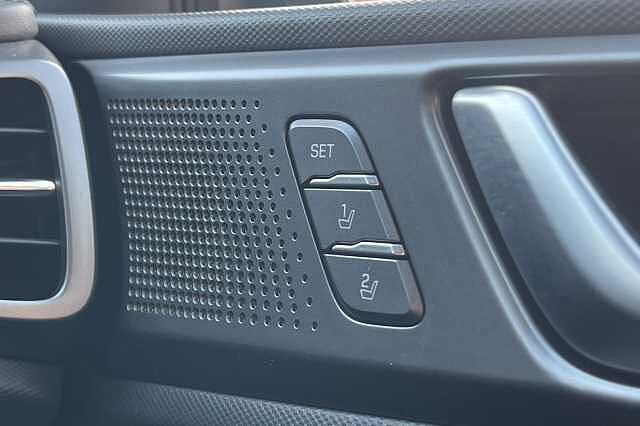 Hyundai IONIQ 1.6 GDi Hybrid Premium SE 5dr DCT