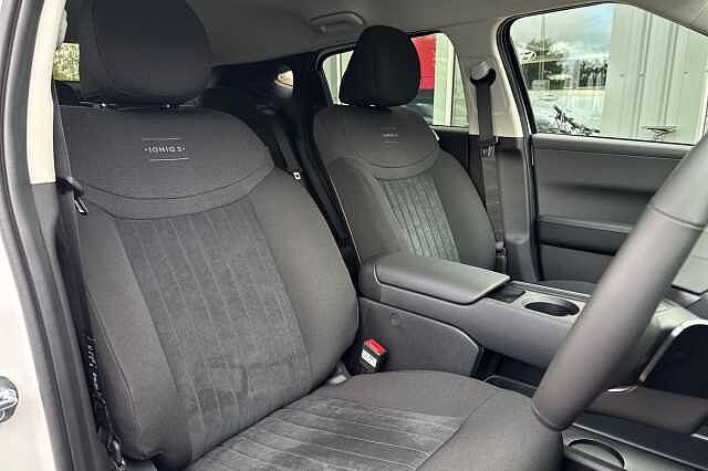 Hyundai IONIQ 3 99kW Ultimate 61kWh 5dr Auto