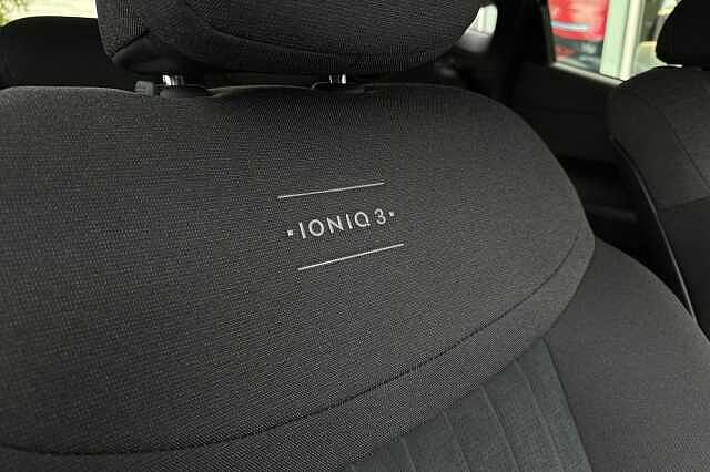 Hyundai IONIQ 3 99kW Ultimate 61kWh 5dr Auto