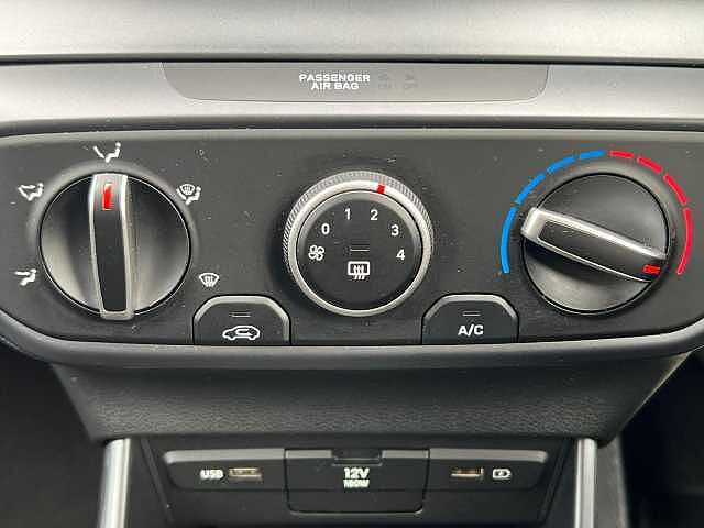 Hyundai BAYON 1.0 T-GDi MHEV SE Connect Euro 6 (s/s) 5dr