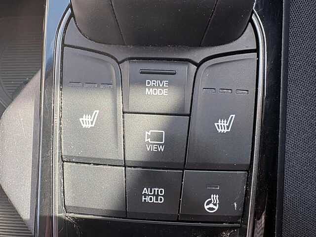 Hyundai IONIQ 38.3kWh Premium Hatchback 5dr Electric Auto (136 ps)