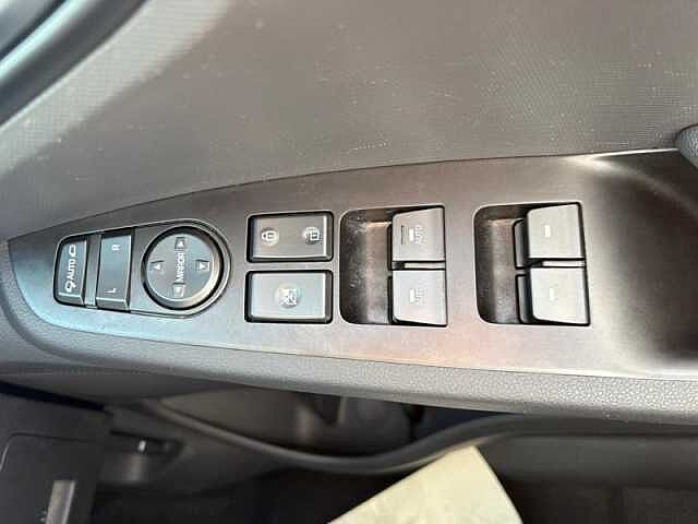 Hyundai IONIQ 38.3kWh Premium Hatchback 5dr Electric Auto (136 ps)